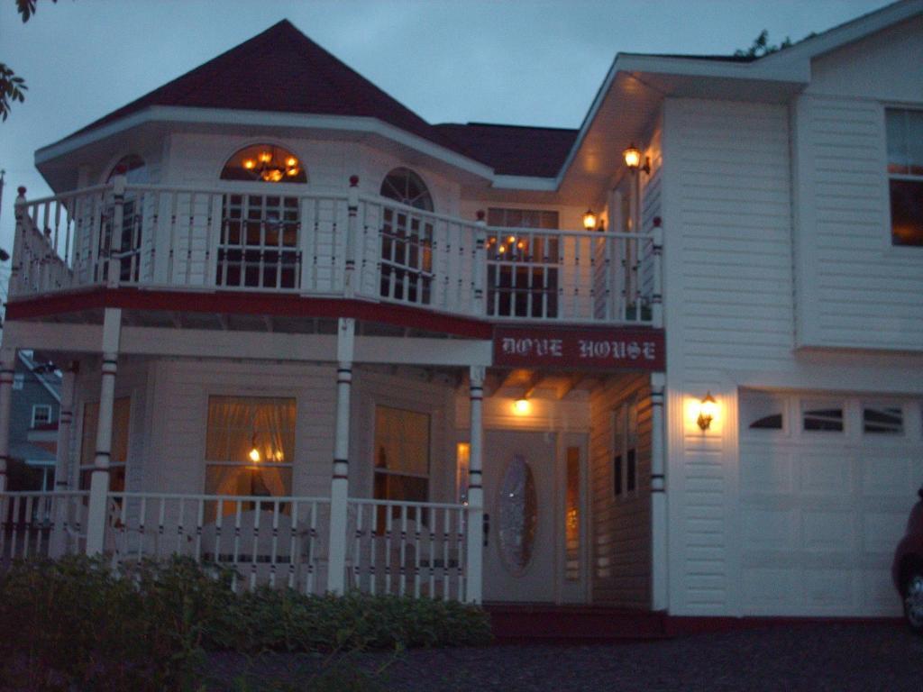 Dove House Bed & Breakfast Harbourside North Sydney Exteriör bild